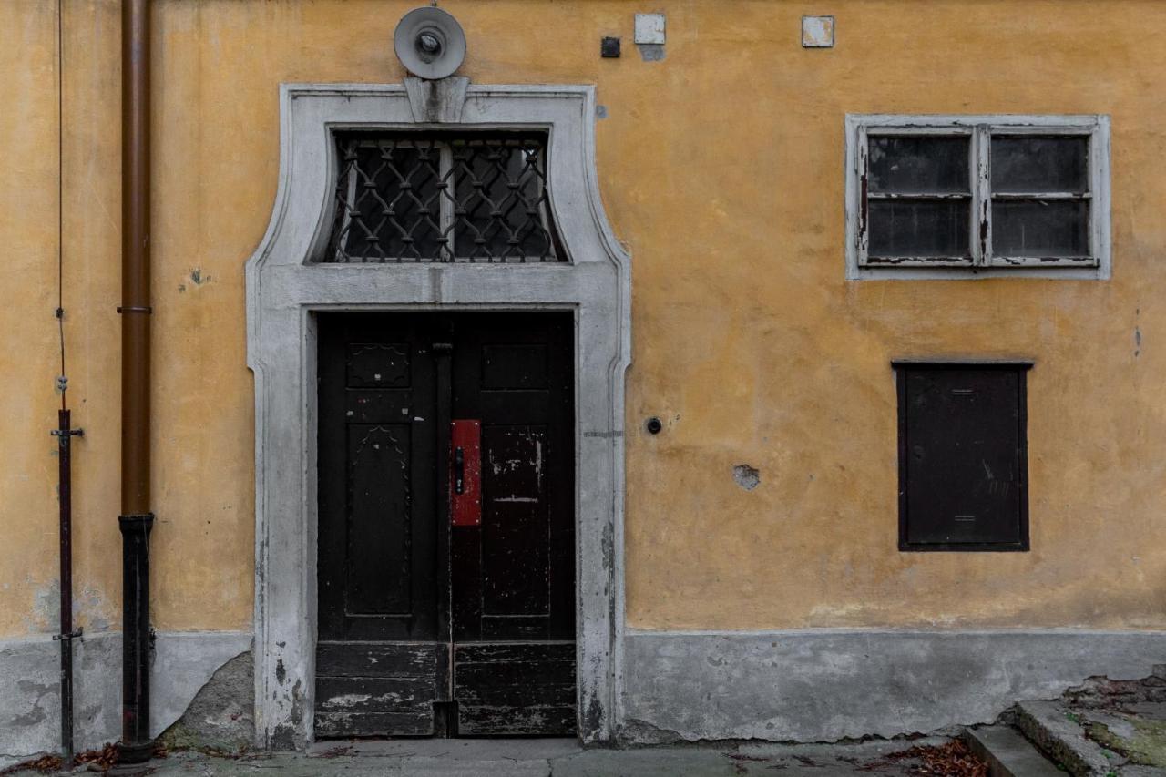 Classy Apartments Charles Bridge Prague Exterior photo