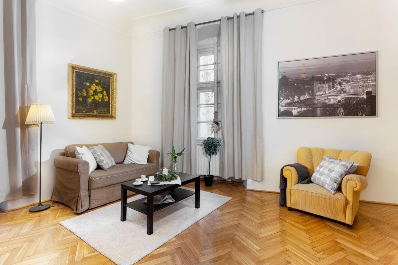 Classy Apartments Charles Bridge Prague Exterior photo
