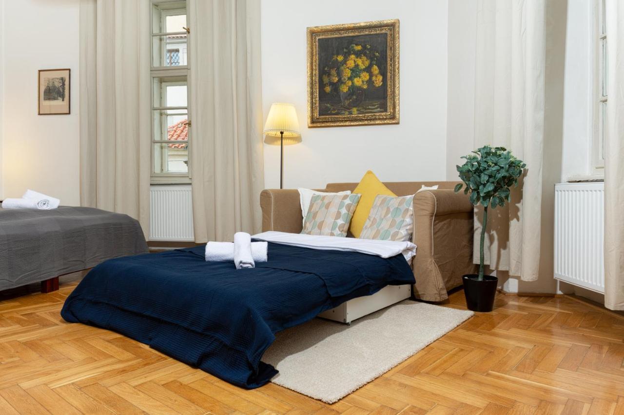 Classy Apartments Charles Bridge Prague Exterior photo